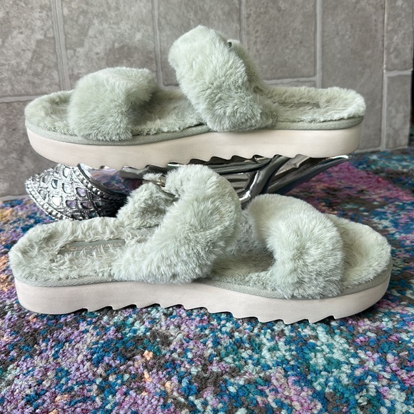 🩵 Koolaburra By Ugg Women's Furr-Ah Shoes🩵 - Picture 3 of 15